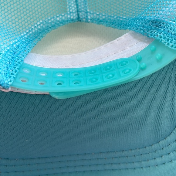 TITO’S VODKA CAP - Picture 4 of 5